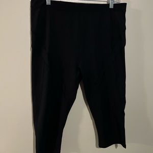 Fabletics Crop Leggings